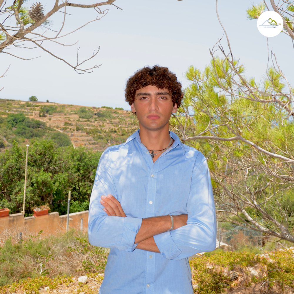 1 (1) Mark Farrugia